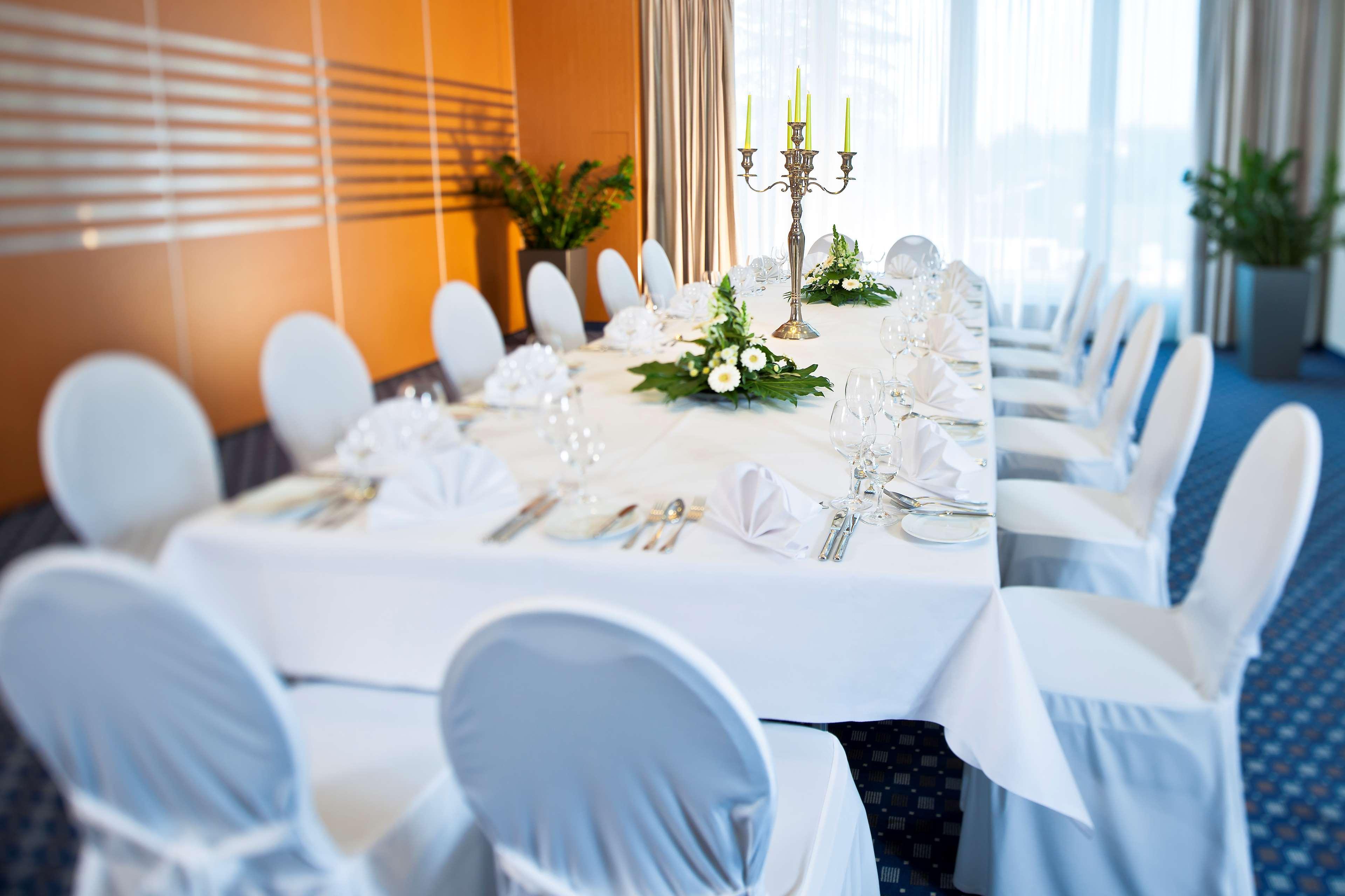 Dorint Am Nuerburgring Hocheifel Otel Restoran fotoğraf